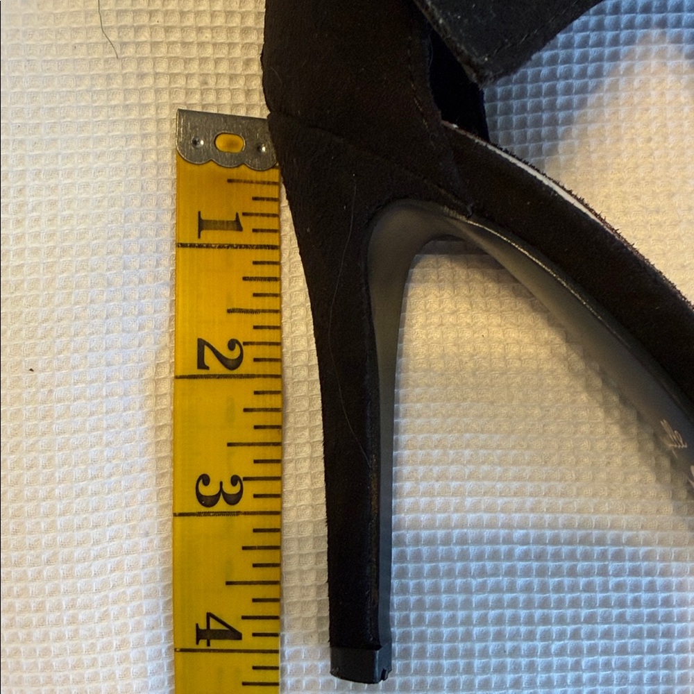 Betseyville by Betsey Johnson Beaux Suede Black Bow Heels Size 5 1/2 - Picture 12 of 13